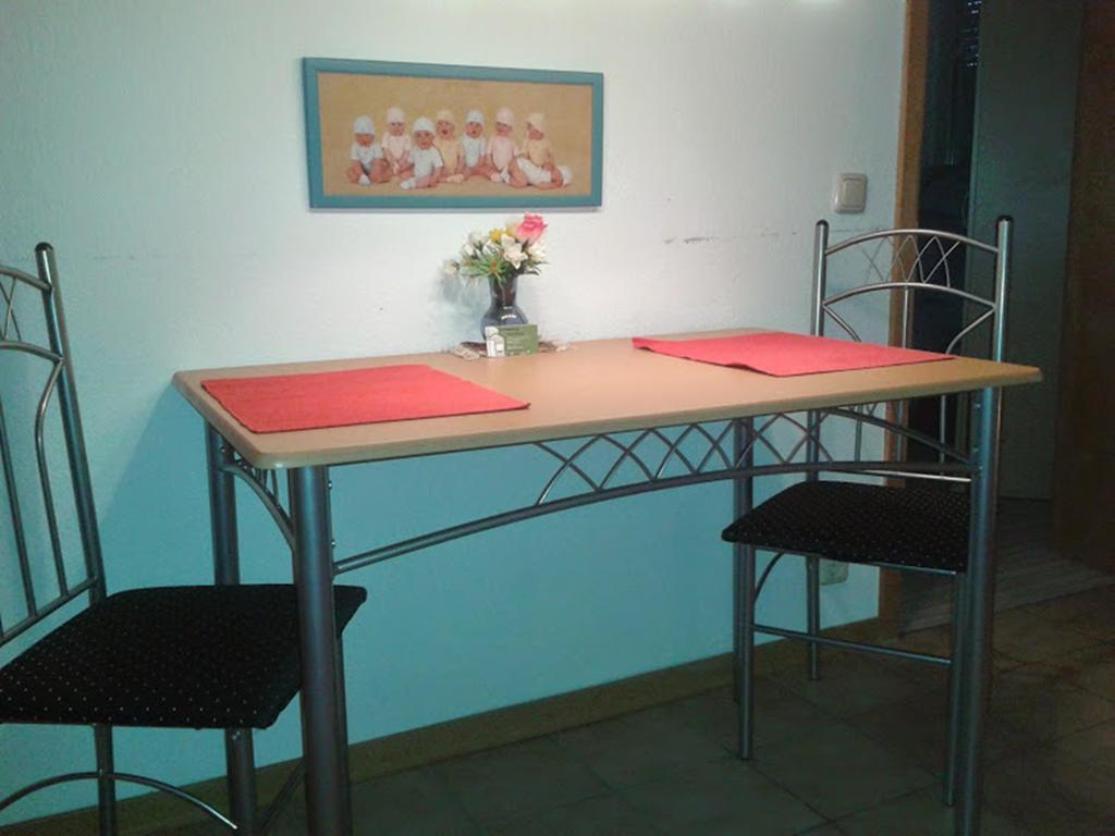 Ferienwohnung Witzig Inh Rita Weitmann Ingelheim am Rhein Phòng bức ảnh