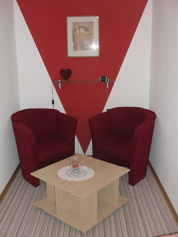 Ferienwohnung Witzig Inh Rita Weitmann Ingelheim am Rhein Phòng bức ảnh